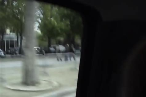 Mature Baise Dans Une Voiture En Plein Paris