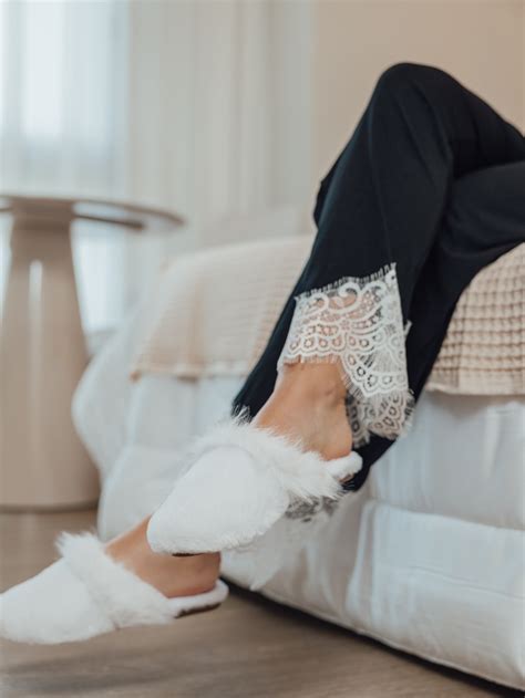 Pantufa Bianca Mule Branca Oui Lingerie Pe As Feitas M O Muito Amor E Carinho