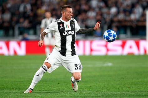 Juventus Chievo Formazione Ufficiale Juve Ci Sono Bernardeschi E