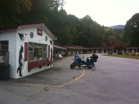 Holiday Motel - Maggie Valley, NC | Motel, Maggie valley, Holiday