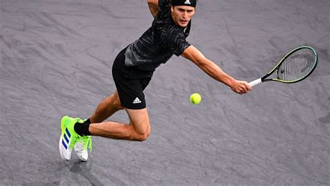 ATP Masters in Paris Alexander Zverev zieht souverän ins Achtelfinale