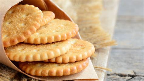 We Tasted 9 Popular Crackers and These Are the Best - Eat This Not That