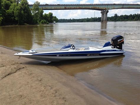 Allison Xb 2002 Worlds Fastest Bass Boat Boat Bass Boat Fast Boats