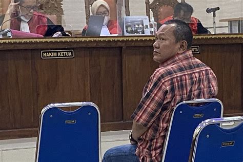 Eks Rektor Unila Karomani Disebut Tak Pernah Bahas Resmi Gedung LNC Di