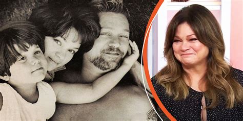Valerie Bertinelli Is Not Alone On 1st Christmas Since Divorce She
