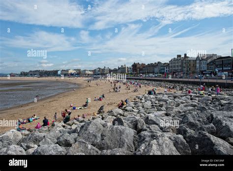 Morecambe Seafront Hi Res Stock Photography And Images Alamy