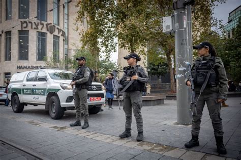 Incoming far-right minister Ben Gvir prepares to take control of Israel ...