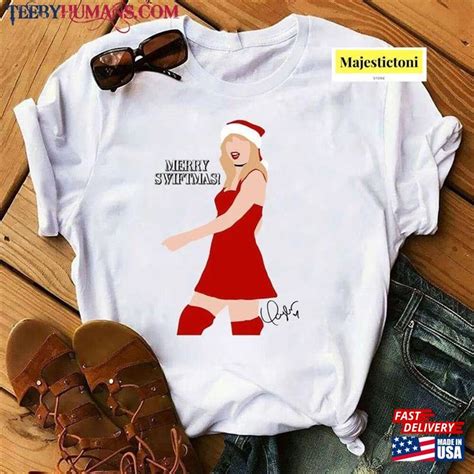 Taylor Swift Christmas Shirt Merry Swiftmas Santas Classic Hoodie