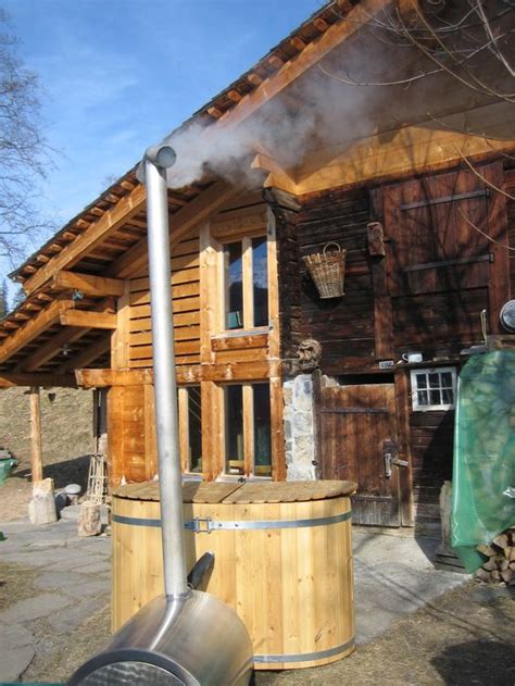 Badebottich Hot Pot Badefass mit aussenliegendem Ofen Gebraucht in Unterseen für CHF