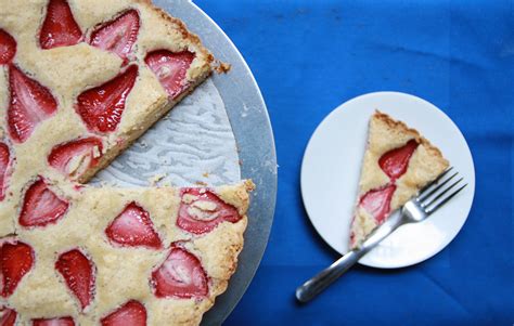 Recipe Strawberry Cardamom Cake In A Tart Pan