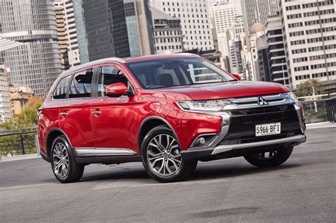 Review 2017 Mitsubishi Outlander Review