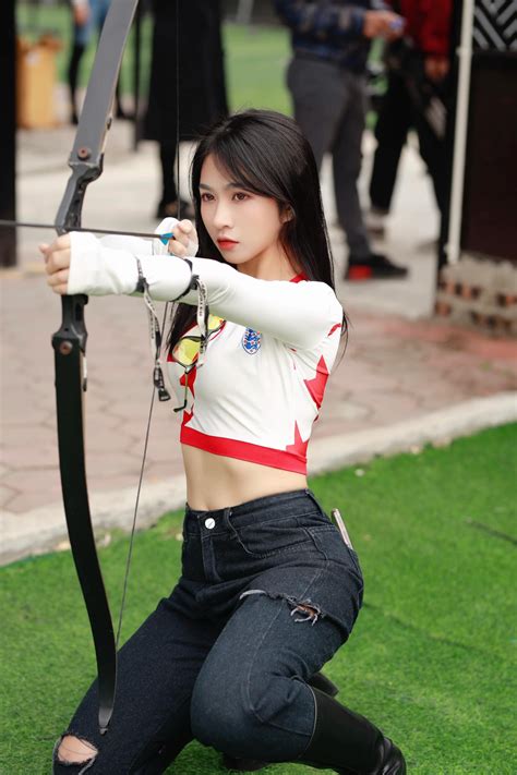 No Sex Ngắm nhìn lại dàn hot girl của Nóng cùng World Cup VOZ