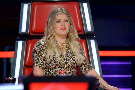 Kelly Clarkson Leaked Nude Photos And Videos