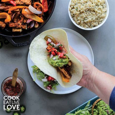 12 Ways to Make Vegetarian Fajitas - Happy Veggie Kitchen