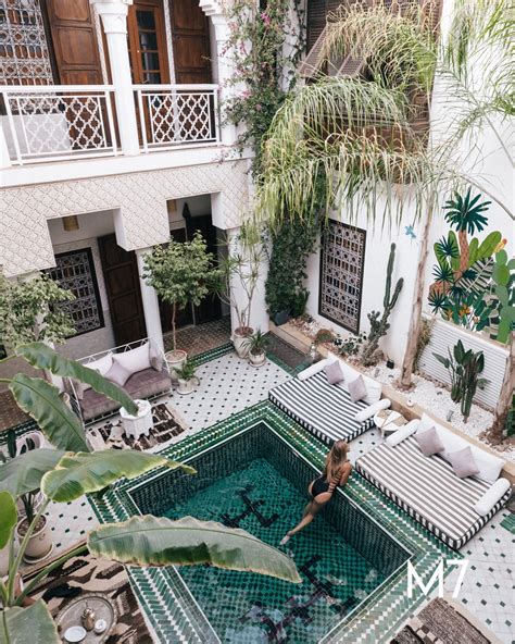 51 Captivating Courtyard Designs That Make Us Go Wow