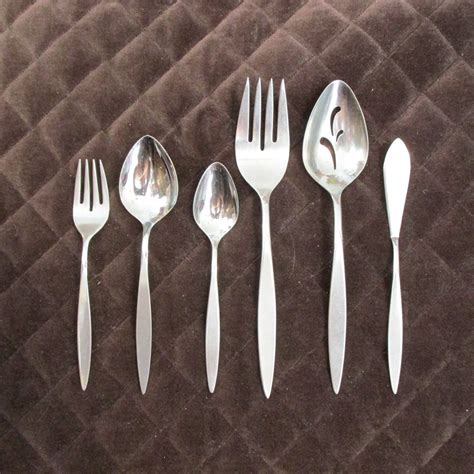 Oneida Oneidacraft Deluxe Stainless Flatware Wintersong Set Of 9 Silverware Replacement