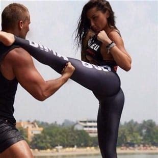 Gal Gadot S Ass Is Up To No Good