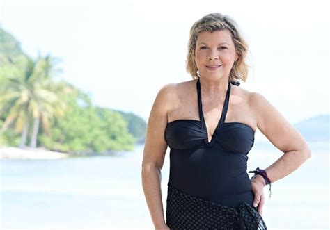 Terelu Campos explica los retoques de la portada que protagonizó en bikini