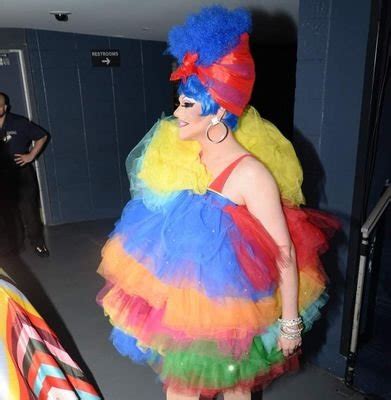 Bandera Gay on Twitter Aquí ando