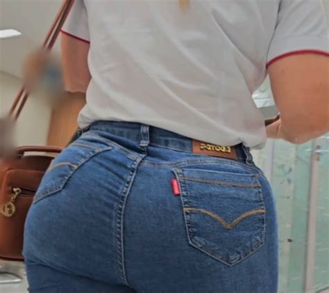 Big Ass Blonde Wearing Tight Jeans Tight Jeans Forum