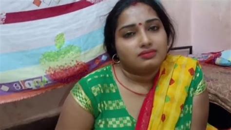 Desi Indian Bhabhi Ne Apni Chut Ka Pani Nikal Kr Mast Chudai Karwayi Indian Desi Sex Video
