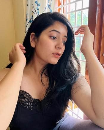 Kanduri SriRanga Sudha Hot Pics In Sari