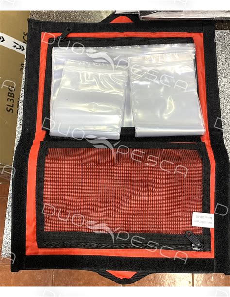 Estuche De Aparejos Para Bajos De Linea Daiwa Surf X X Cm