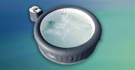 Inflatable Hot Tub With Jets In