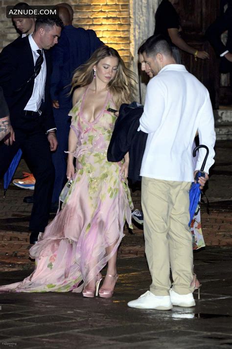 Sydney Sweeney Sexy Seen Showing Off Her Hot Cleavage At Jeff Bezos And Lauren Sanchez S Wedding