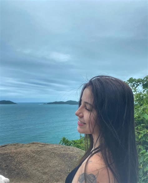 Pauline (@paulineribeiro) • Instagram photos and videos