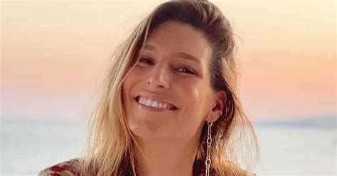 Laury Thilleman sublime en bikini divorcée elle séclate en
