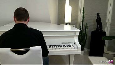 Her First Porn Search XVIDEOS