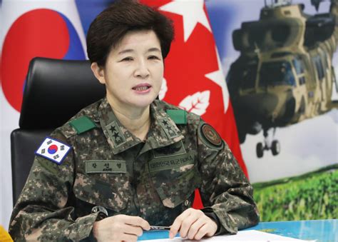 [김관용의 軍界一學]여성 장군 시대…첫 소장 탄생, 현역 6명으로 늘어