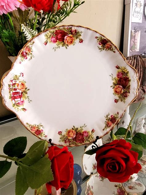 Vintage Royal Albert Ocr Cake Plate Hobbies Toys Memorabilia