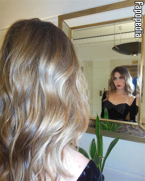 Kiernan Shipka Nude OnlyFans Leaks Photo Fapopedia