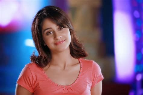 Regina Hot Photos From Kotha Janta Movie