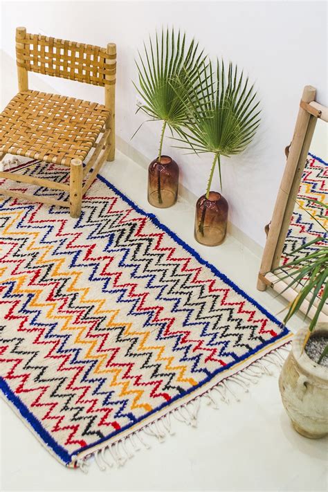 Tapis berbères zigzag colorés