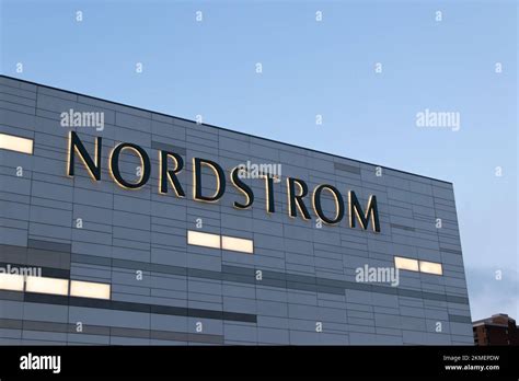 Nordstrom Canada Hi Res Stock Photography And Images Alamy
