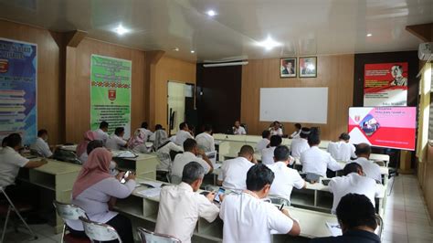 Jelang Penilaian Tahap Iii Ppd Pemkab Lambar Gelar Rakor