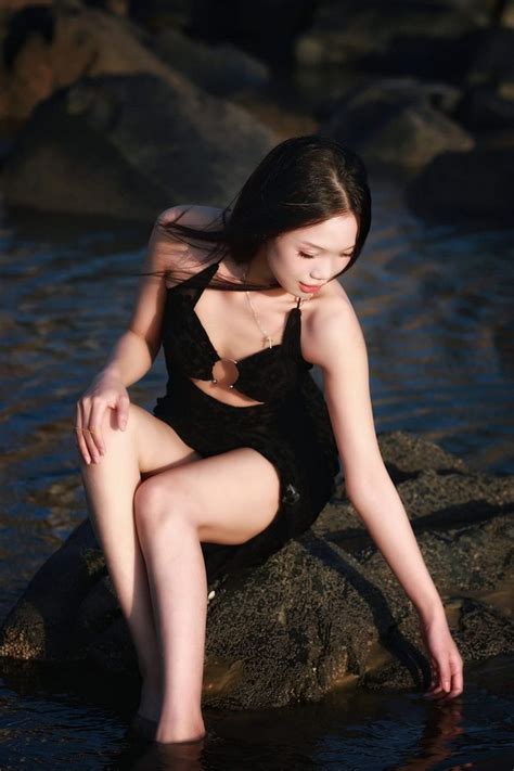 Ảnh đẹp bikini nội y áo yếm mỏng Blog Thơ văn Thanh Trắc Nguyễn Văn