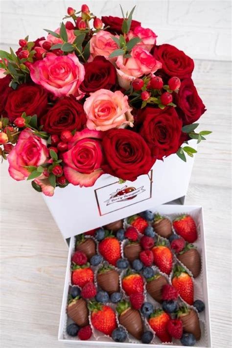 🍓 Клубника в шоколаде в шляпной коробке 🍓 - купить клубничный букет с ...