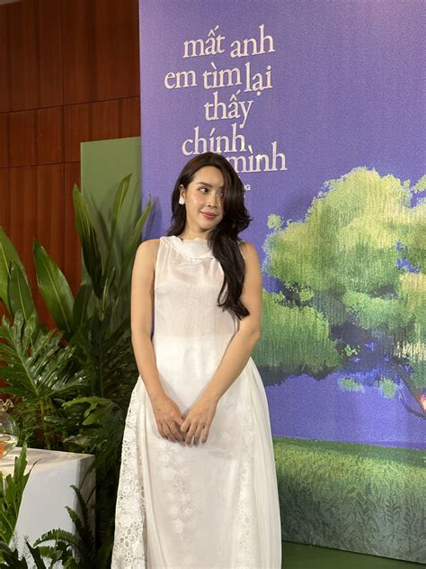 Lưu Hương Giang Lộ Diện Sau Biến Cố Của Chồng Nhan Sắc Qua Cam Thường