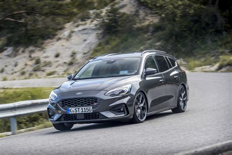 2020 Ford Focus ST Wagon Costs More Than Skoda Octavia RS Looks Sporty