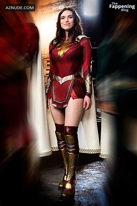 GRACE CAROLINE CURREY Nude AZNude