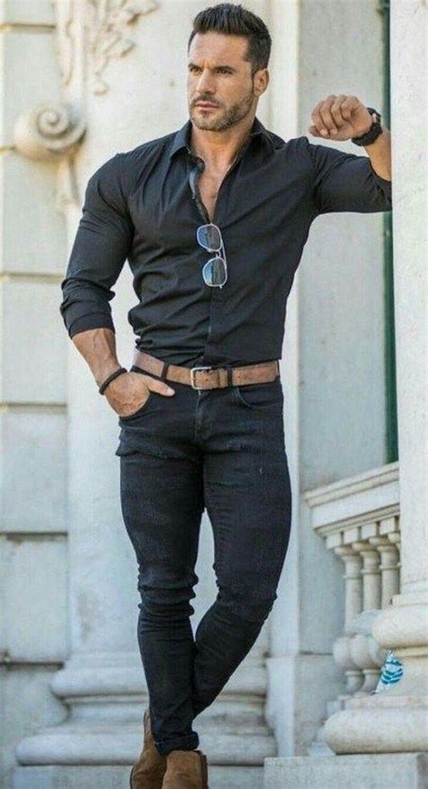 Como Combinar Una Camisa Negra Hombre Moda Y Estilo