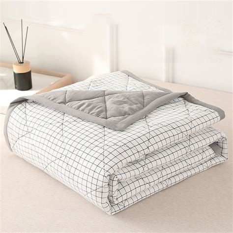 Loyerfyivos Naked Sleep Cooler Comforter Skin Friendly Lightweight Breathable Blend Of Washed
