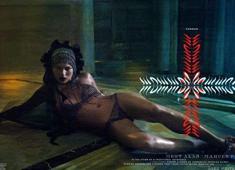 Kate Moss Showing Her Nice Small Tits On Beach Porn Pictures XXX