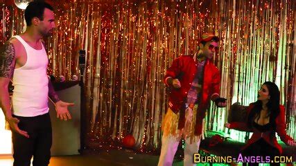 Tattooed Babe Riding And Sucking Dick