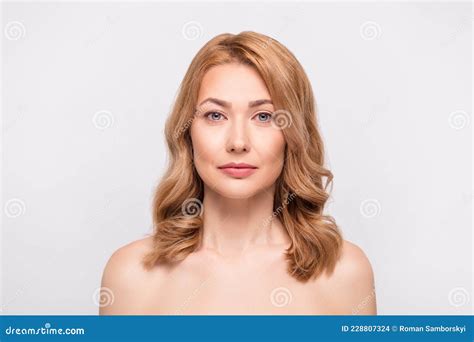 Photo Portrait Woman Blonde Hair Naked Shoulders Isolated White Color Background Stock Photo