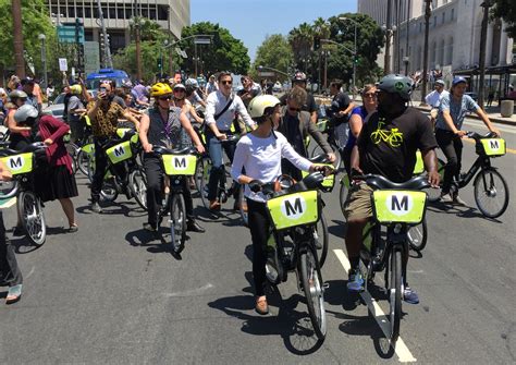 Metro Bike Share Kicks-Off, System Open In Downtown L.A. - Streetsblog